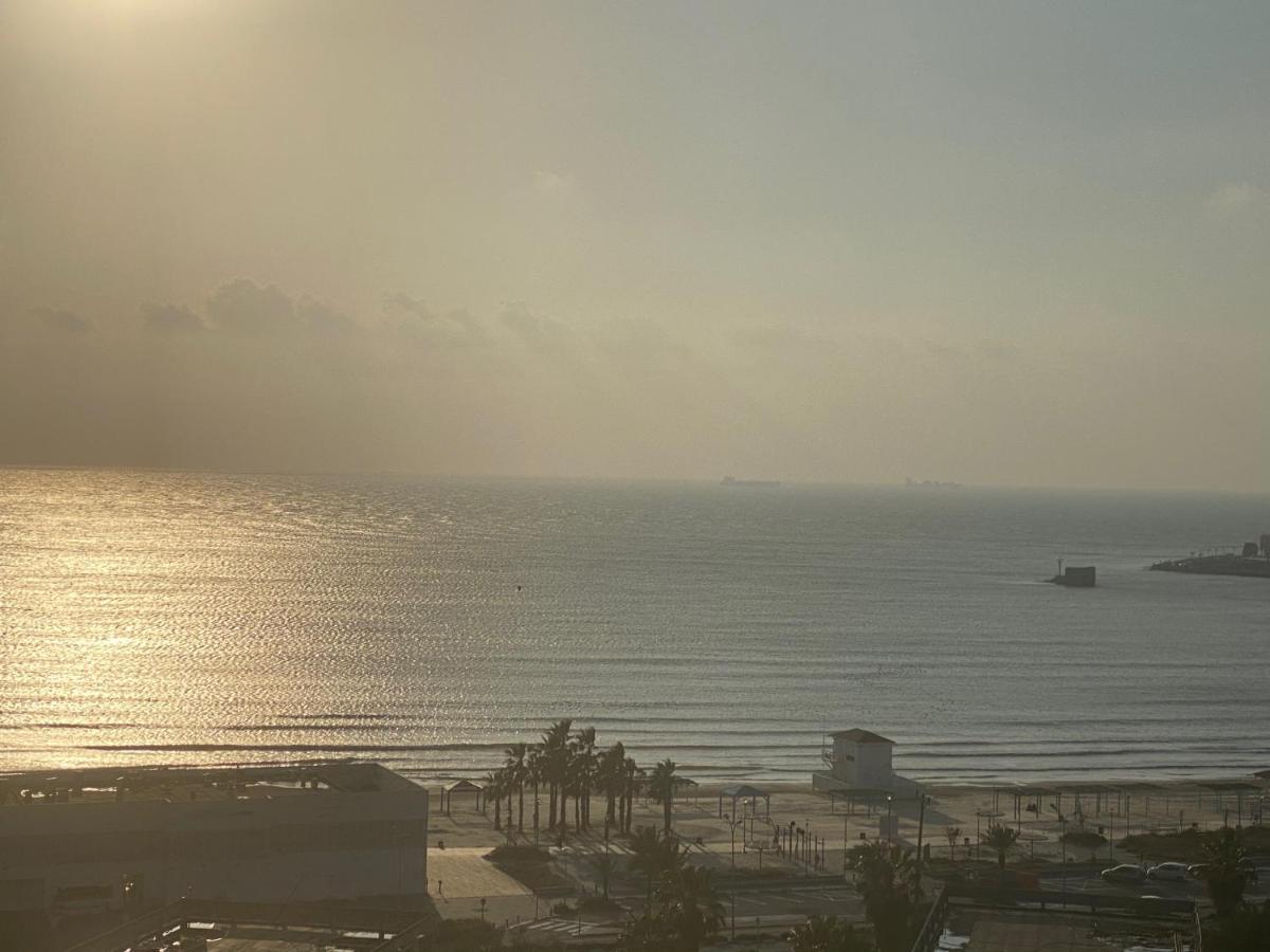 Acre Sea View 11Th Floor Apartment Екстериор снимка